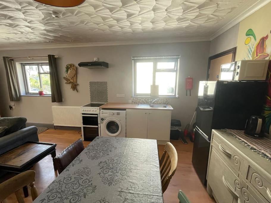 Brook Beach Retreat, Porthtowan, Cornwall Apartment Ngoại thất bức ảnh
